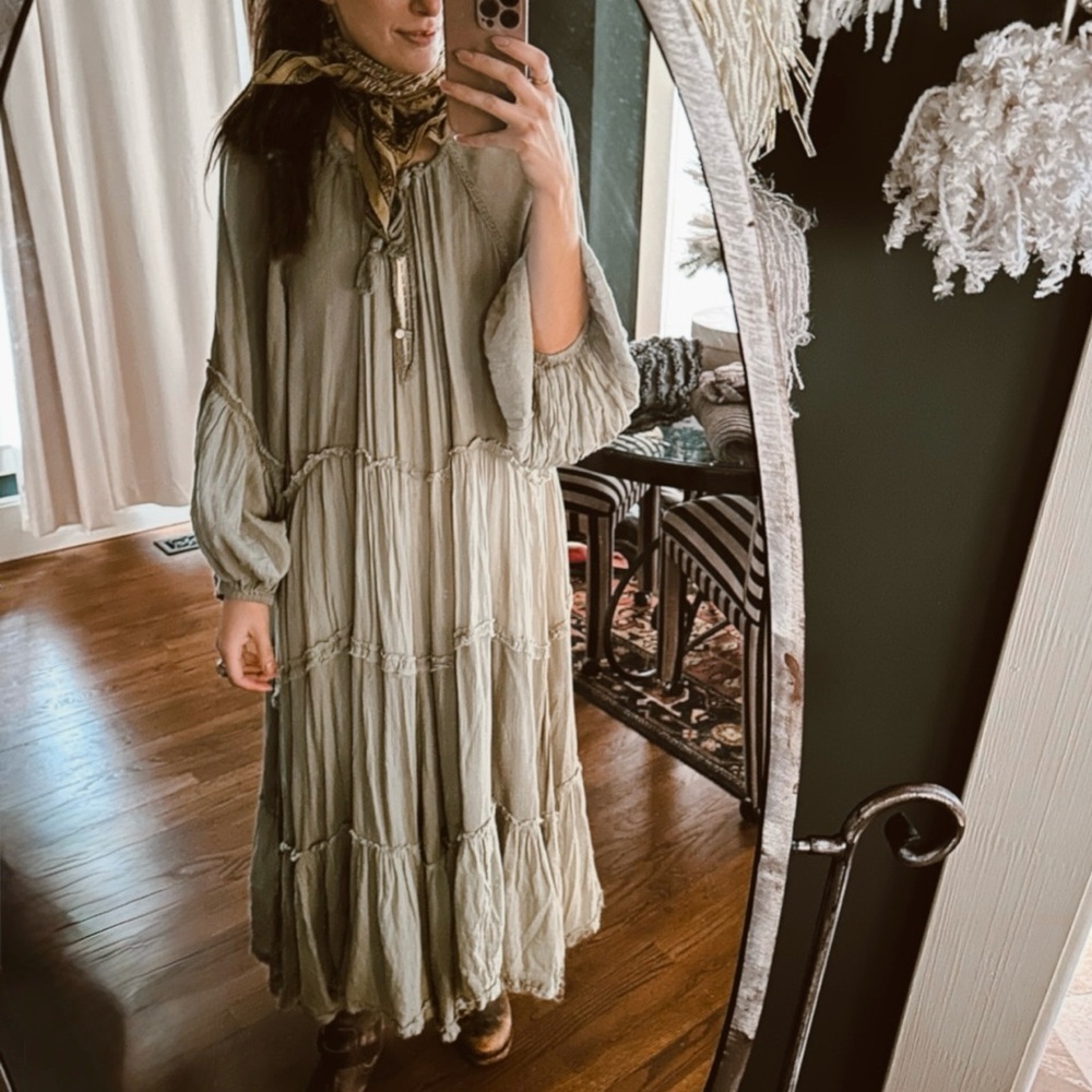 Free People in the moment midi Maxi Dress sage green sz medium - Picture 3 of 10